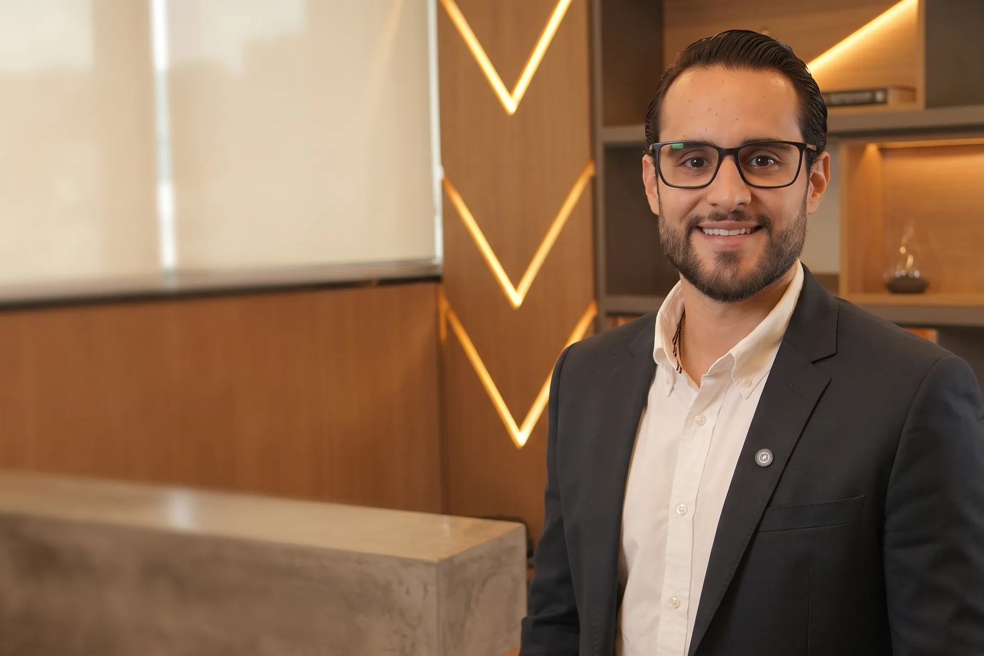 Dr. Marcus Vinícius no consultório