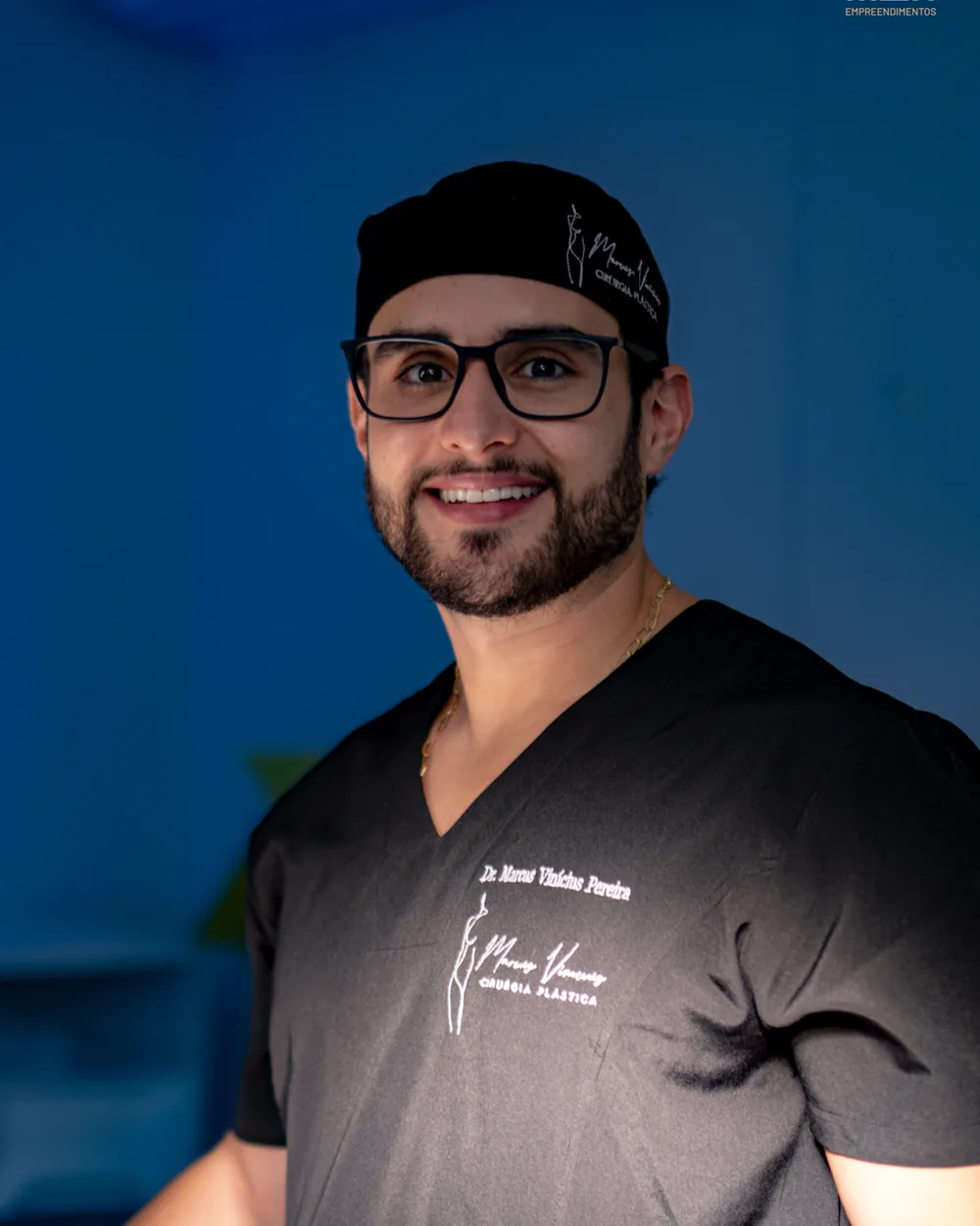 Dr. Marcus Vinícius respondendo dúvidas